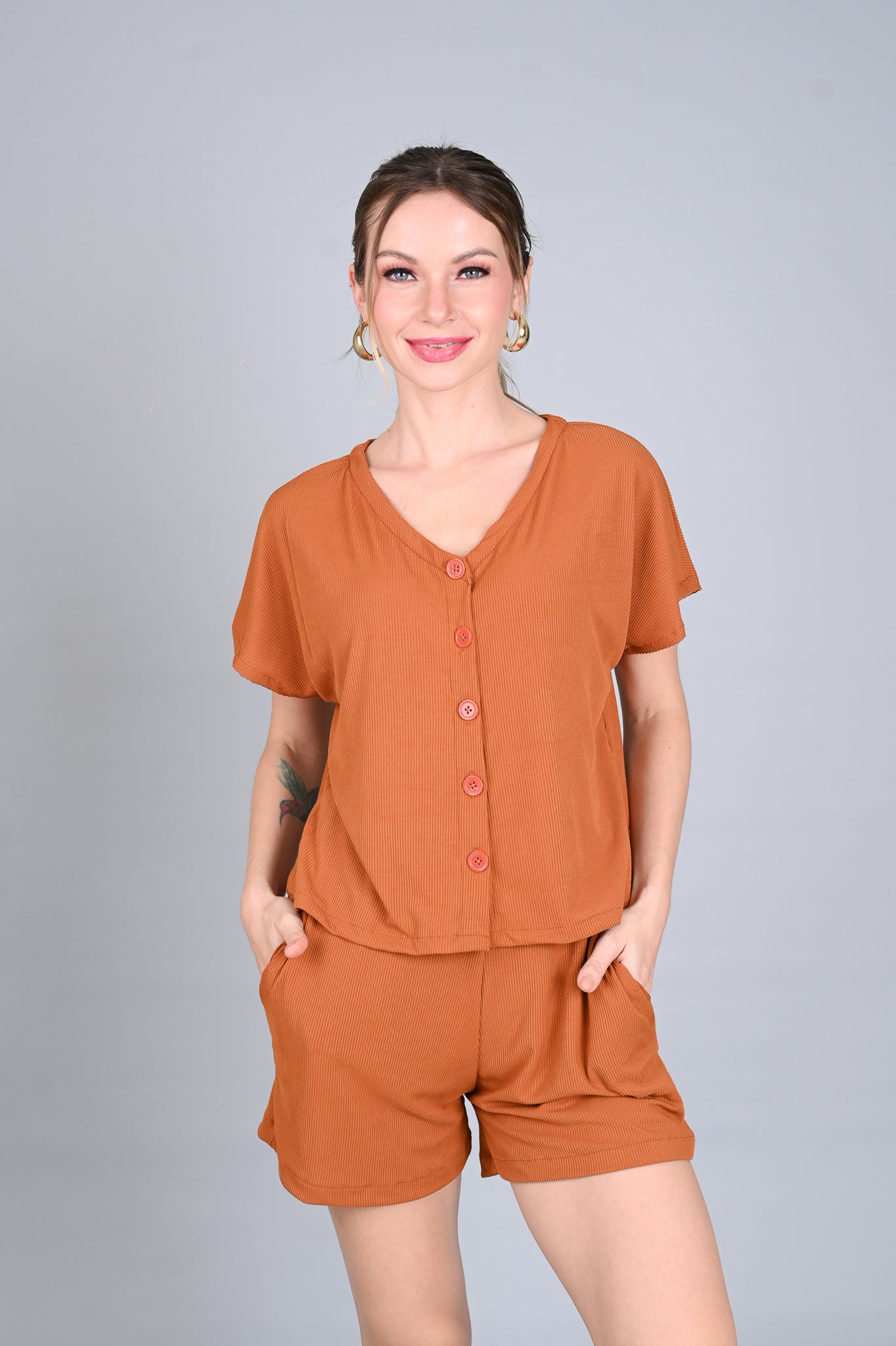 Ribbed Comfort: Rayhan Top and Shorts Set