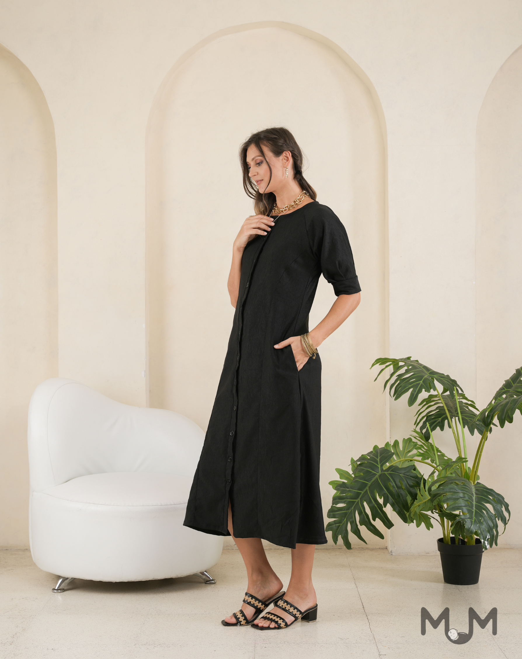 Black: Miren Buttoned Dress